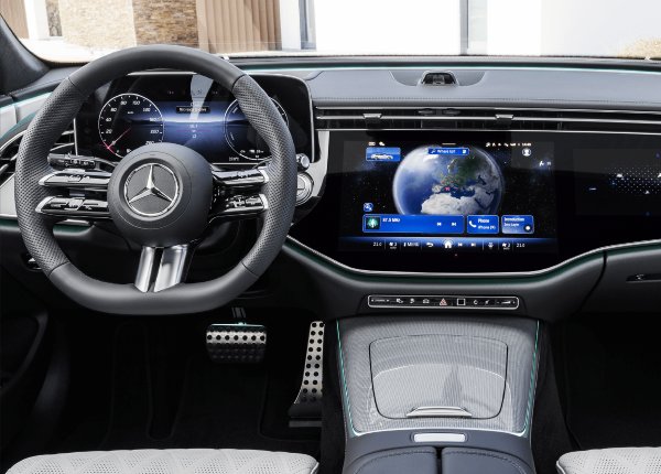 Mercedes-Benz Taps Qt for Next-gen OS - EE Times Asia